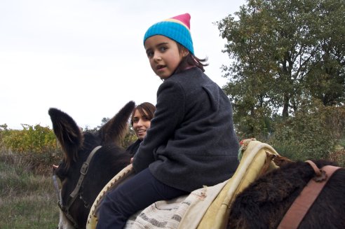 Luisa montada na sua burra