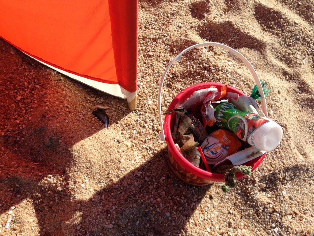 Lixo na Praia da Agudela